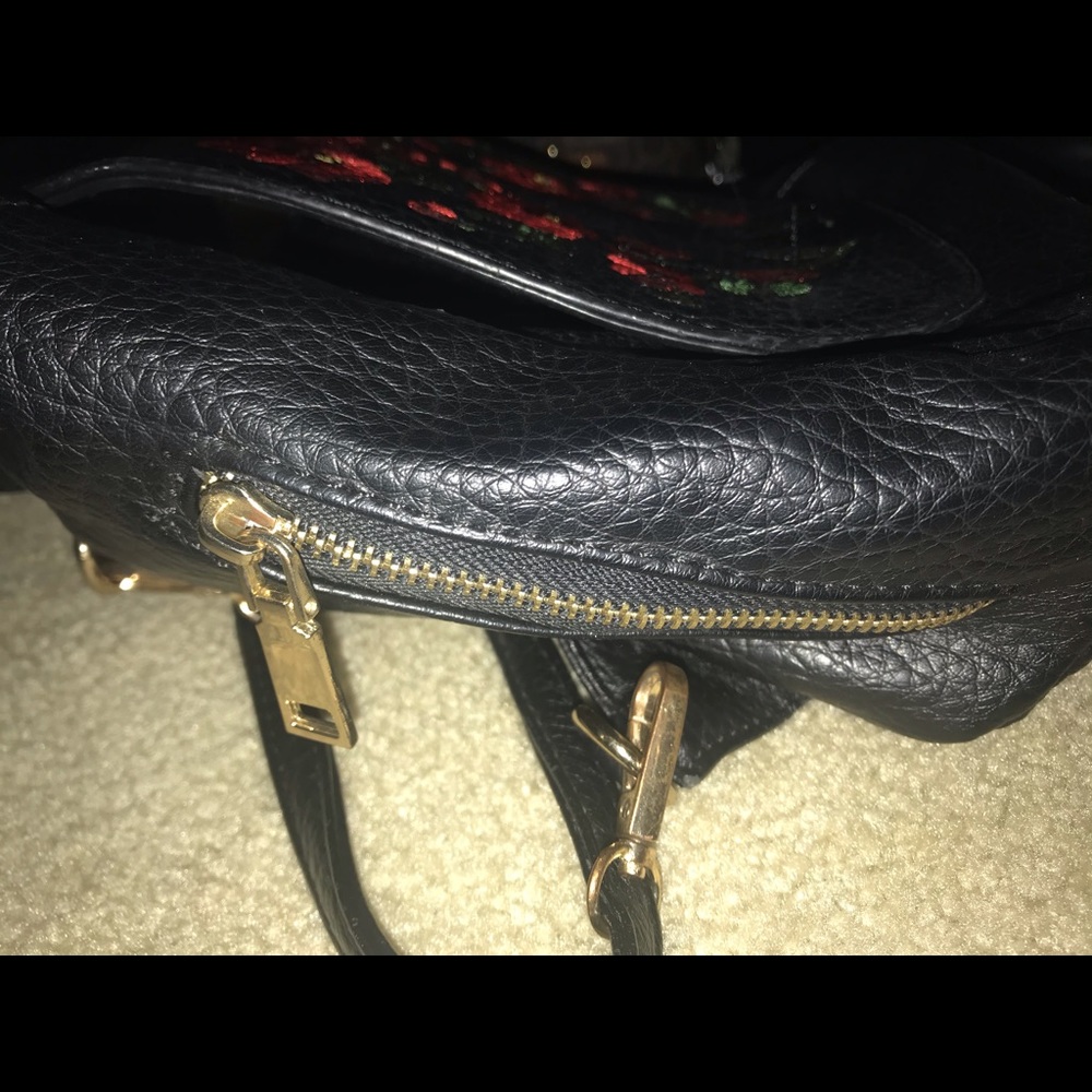 Small backpack - Picture 3 of 4